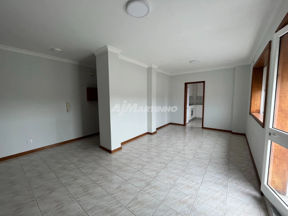 Apartamento T1 para Arrendamento em Pedrouços Foto 3