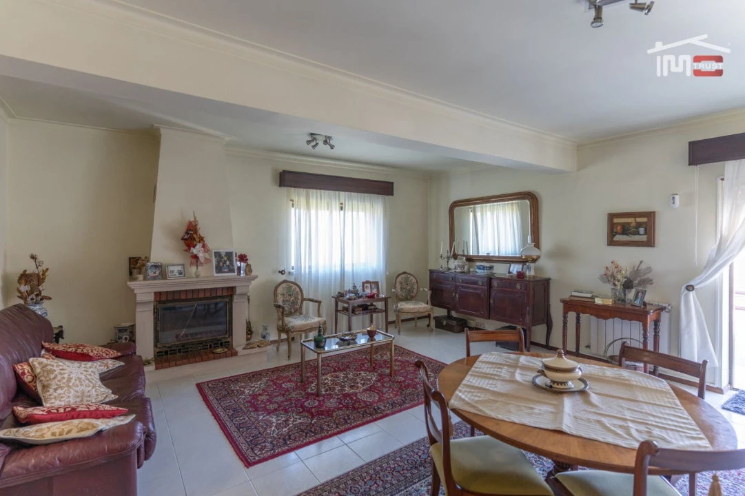 Apartamento T3 para Venda em Fatima Foto 1
