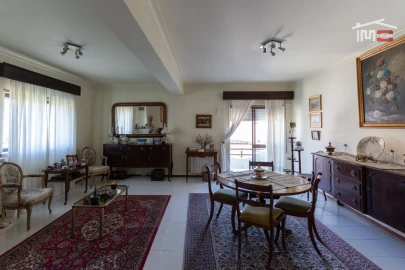 Apartamento T3 para Venda em Fatima