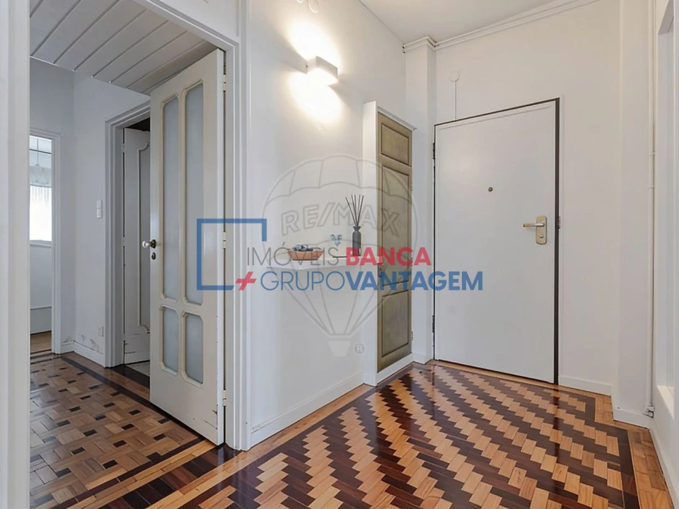 Apartamento T3 para Venda em Lordelo do Ouro e Massarelos Foto 7