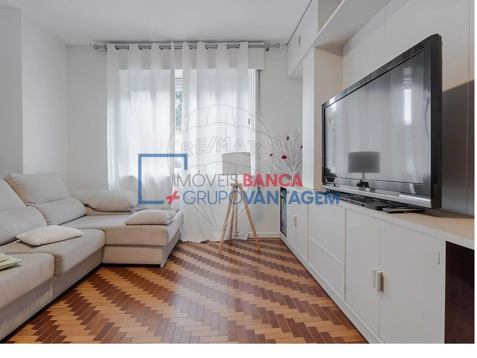 Apartamento T3 para Venda em Lordelo do Ouro e Massarelos Foto 10