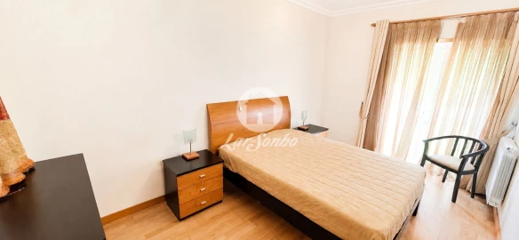 Apartamento T2 para Venda em Pousa