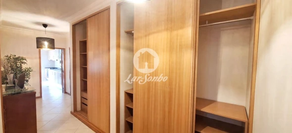 Apartamento T2 para Venda em Pousa