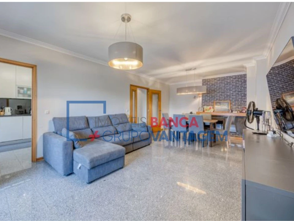 Apartamento T3 para Venda em Cidade da Maia Foto 3