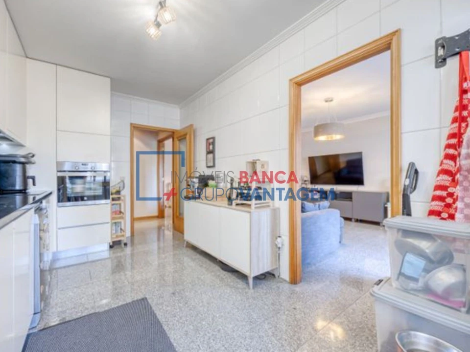 Apartamento T3 para Venda em Cidade da Maia Foto 5