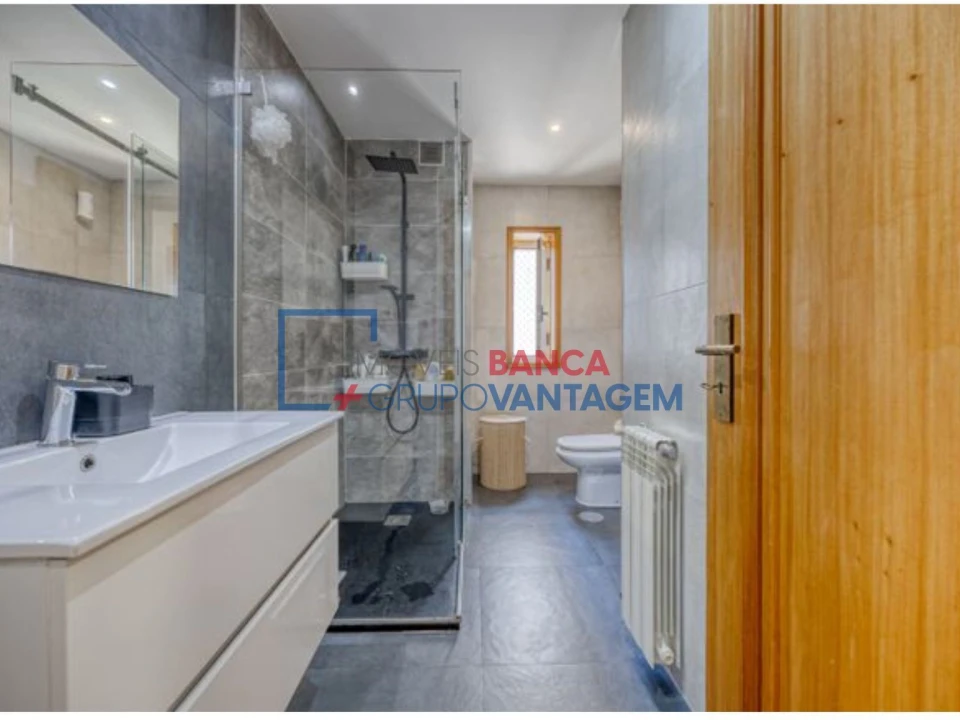 Apartamento T3 para Venda em Cidade da Maia Foto 8