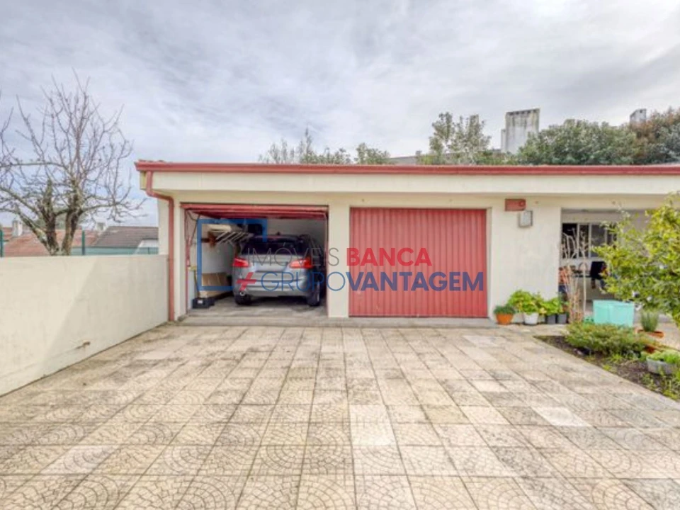 Moradia T4 para Venda em Cidade da Maia Foto 14