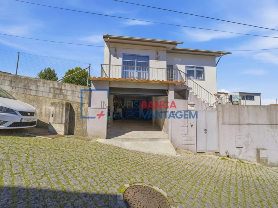 Moradia T3 para Venda em Castêlo da Maia Foto 10