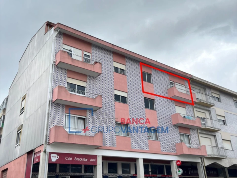 Apartamento T2 para Venda em Rio Tinto Foto 2