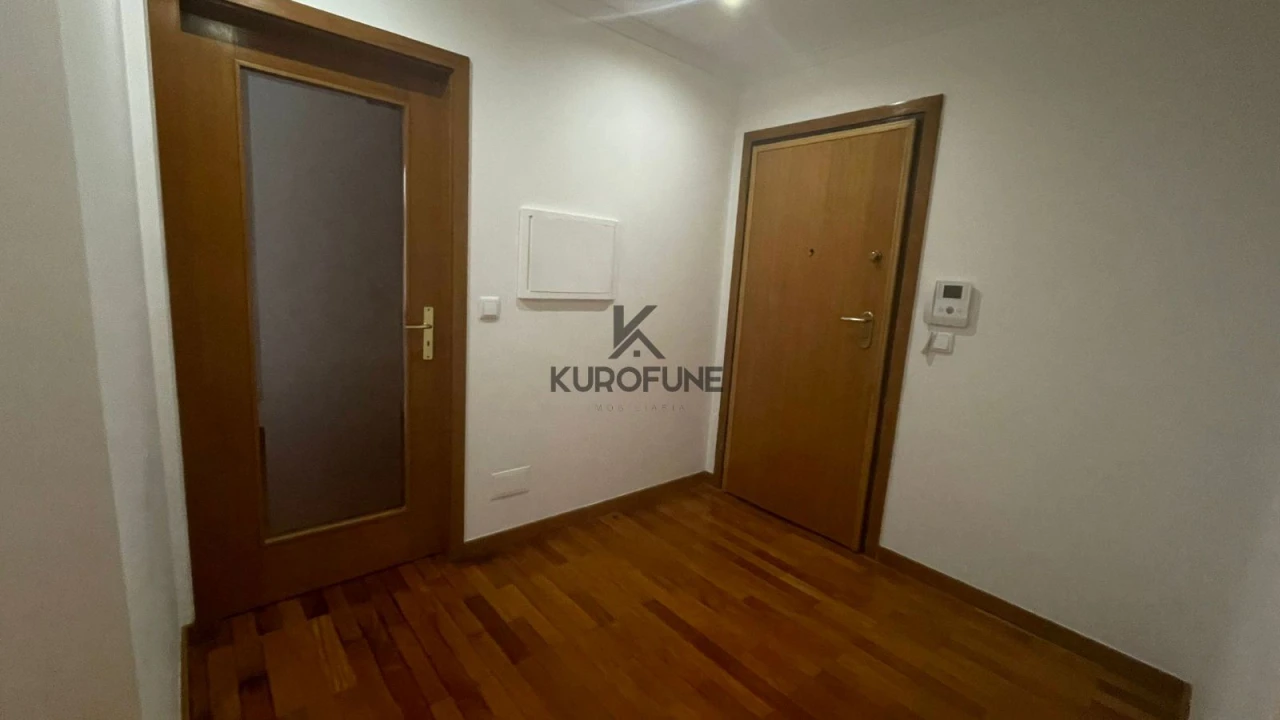 Apartamento T2 para Arrendamento em Madalena Foto 9
