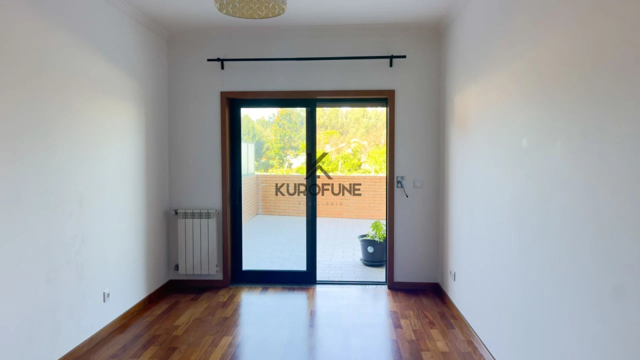 Apartamento T2 para Arrendamento em Madalena Foto 15