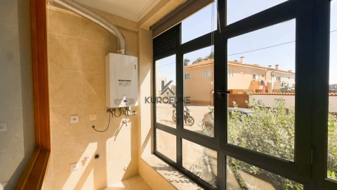 Apartamento T2 para Arrendamento em Madalena