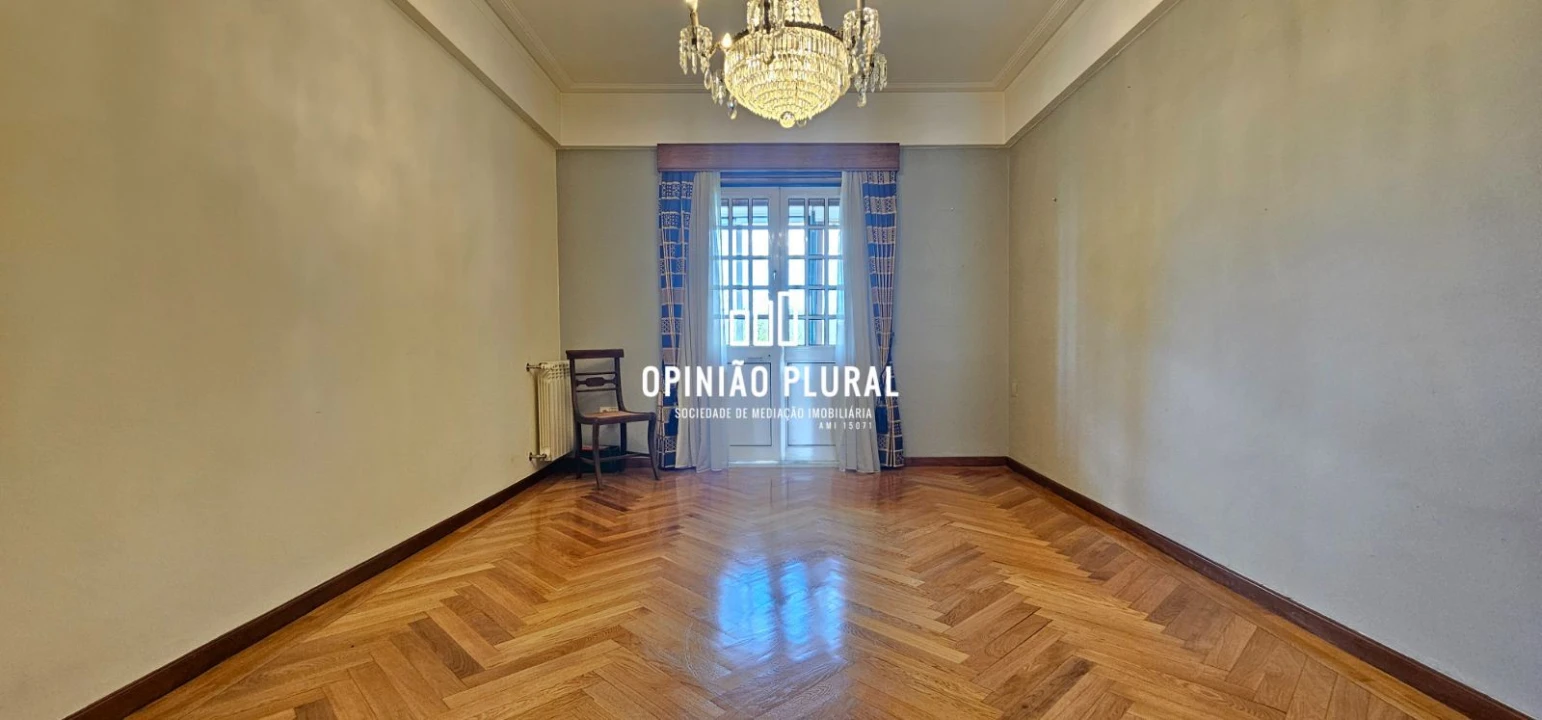 Moradia T5 para Venda em Campanhã Foto 5