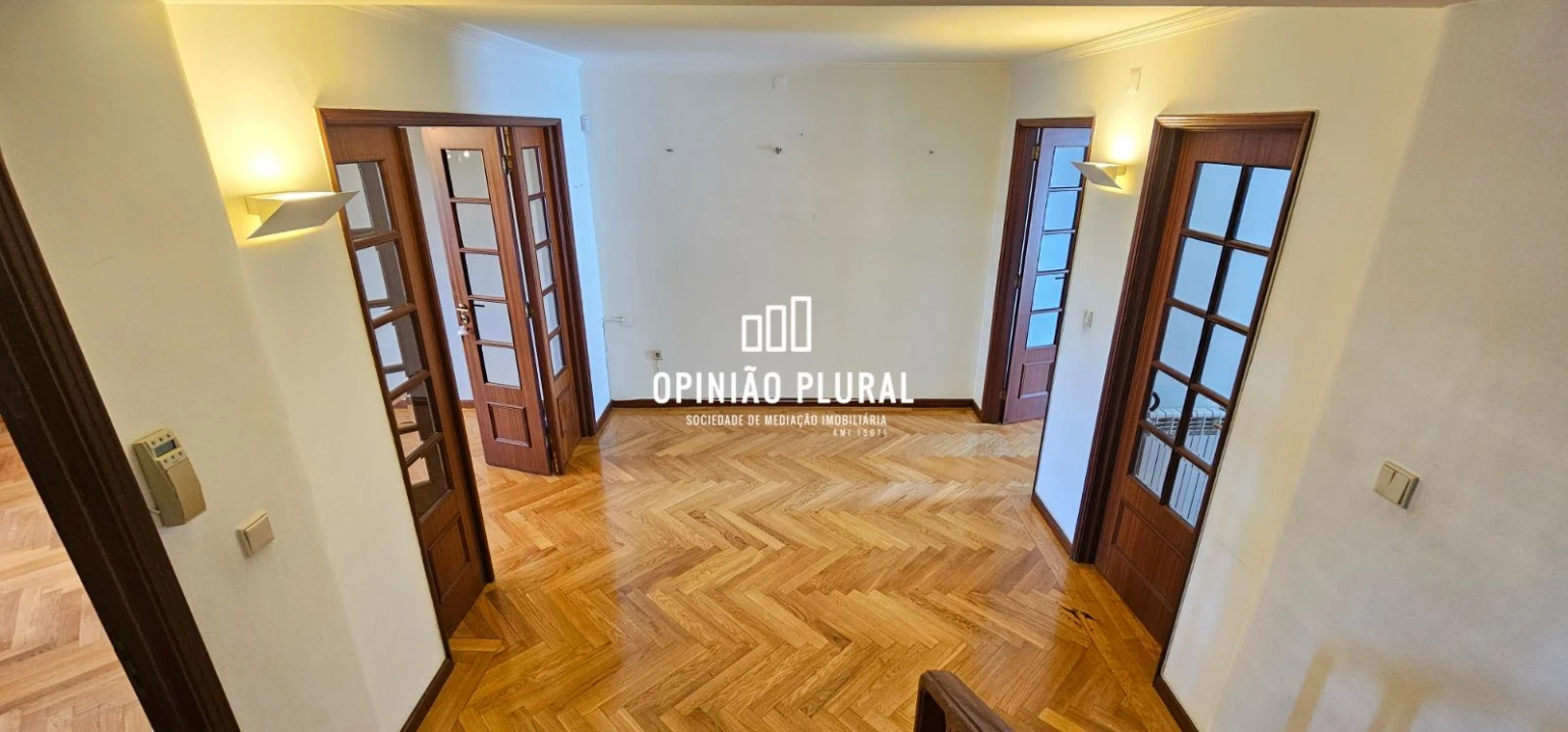 Moradia T5 para Venda em Campanhã Foto 12