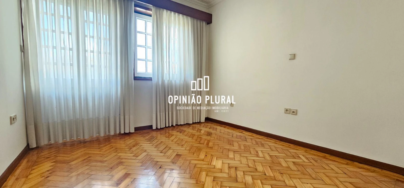 Moradia T5 para Venda em Campanhã Foto 15