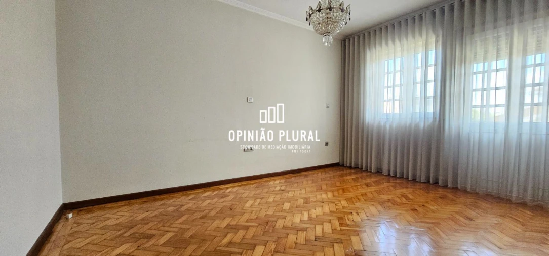 Moradia T5 para Venda em Campanhã Foto 16