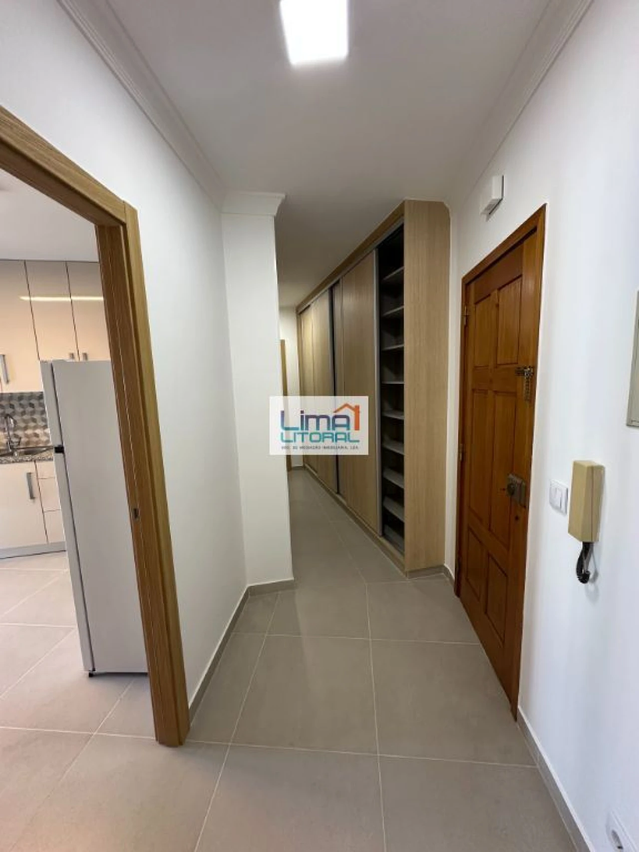 Apartamento T1 para Arrendamento em Parceiros e Azoia Foto 5