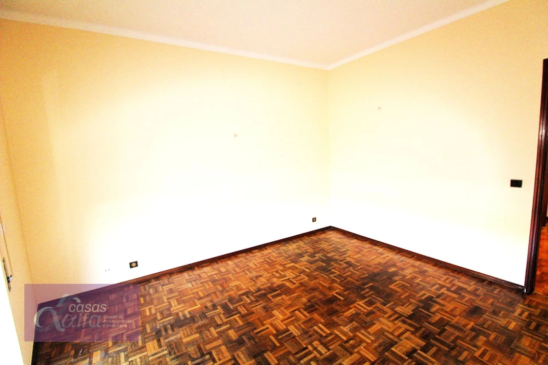 Apartamento T1 para Arrendamento em Leiria, Pousos, Barreira e Cortes Foto 4