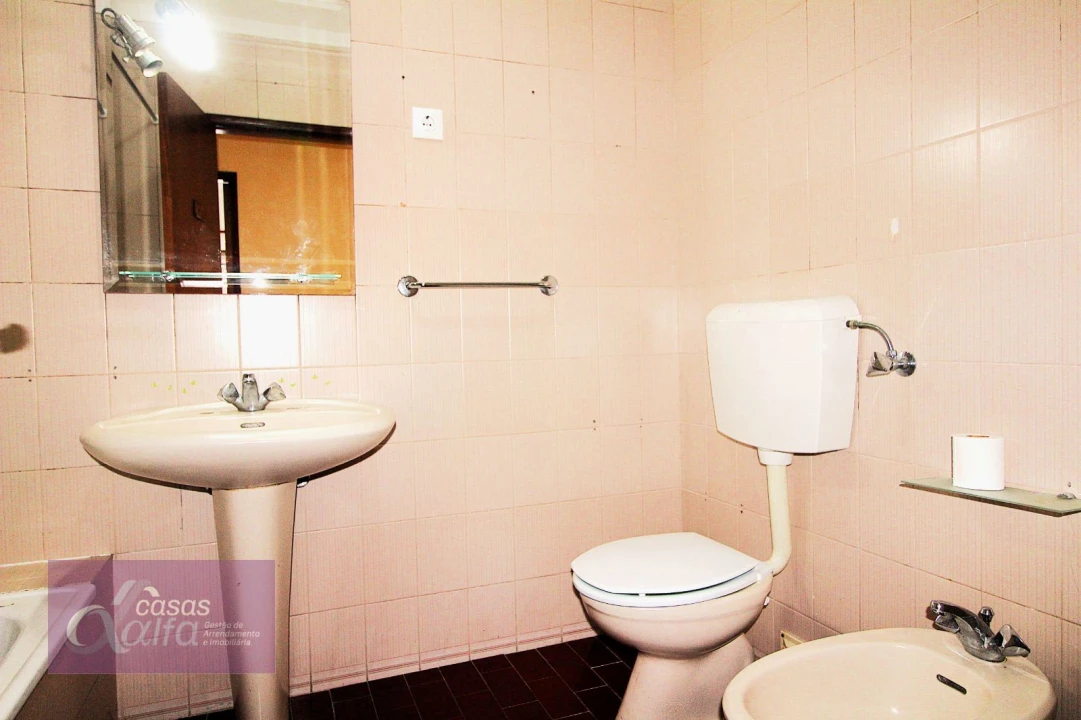 Apartamento T1 para Arrendamento em Leiria, Pousos, Barreira e Cortes Foto 11