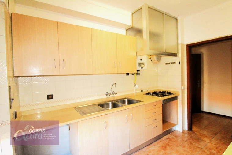 Apartamento T1 para Arrendamento em Leiria, Pousos, Barreira e Cortes Foto 3