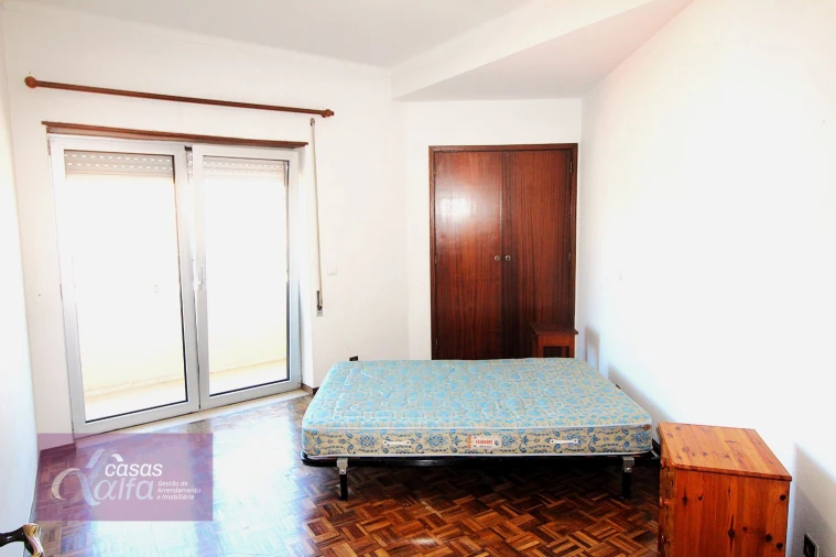 Apartamento T1 para Arrendamento em Leiria, Pousos, Barreira e Cortes Foto 8