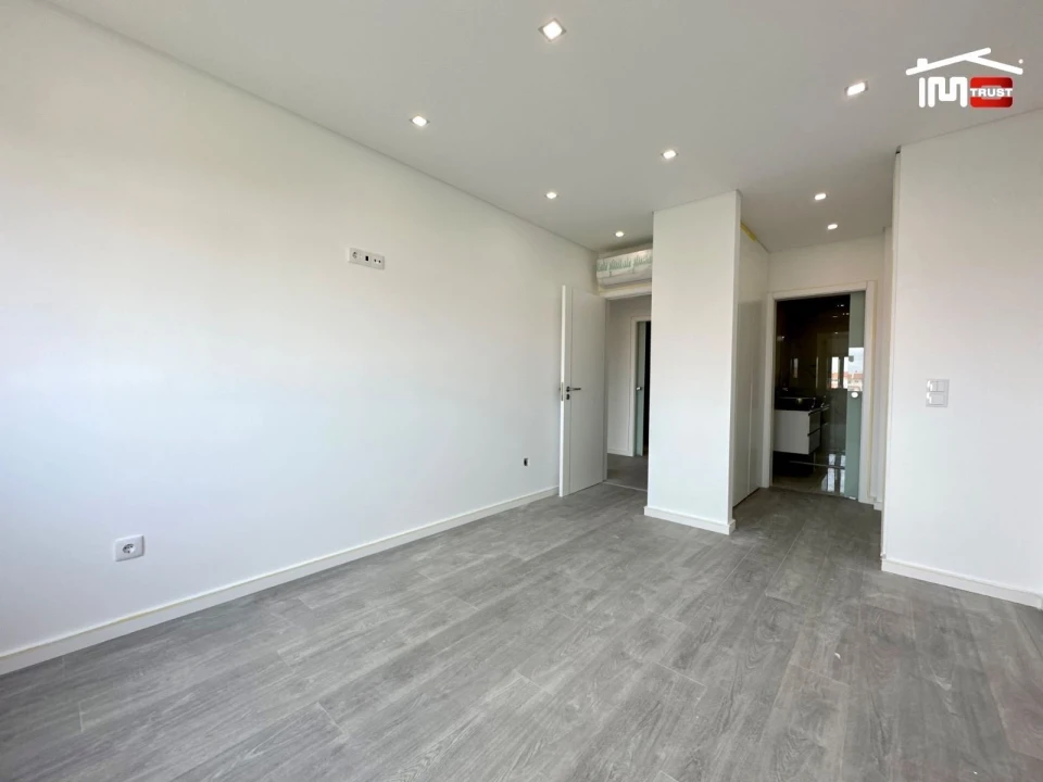 Apartamento T2 para Venda em Montijo e Afonsoeiro Foto 28