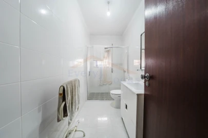 Moradia T3 para Venda em Amoreira