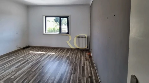 Moradia T3 para Venda em Grijó e Sermonde