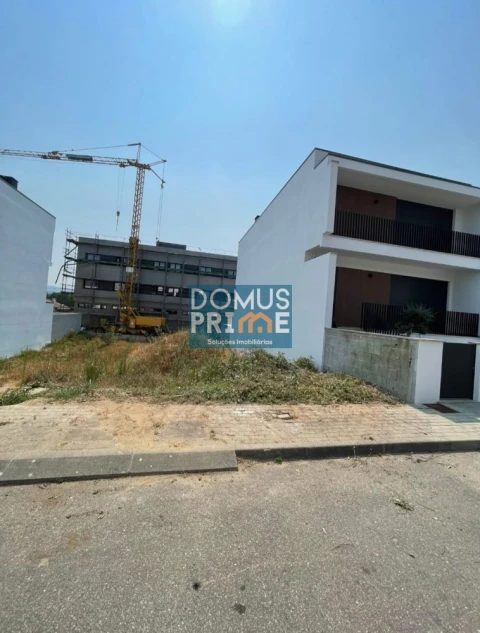 Terreno para Venda em Vila de Prado