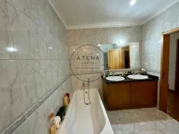 Moradia T3 para Venda em Aguiar de Sousa