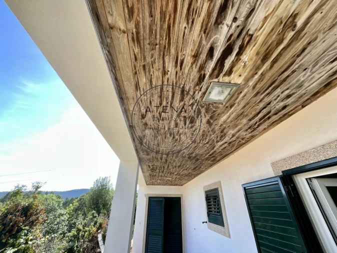 Moradia T3 para Venda em Aguiar de Sousa Foto 26