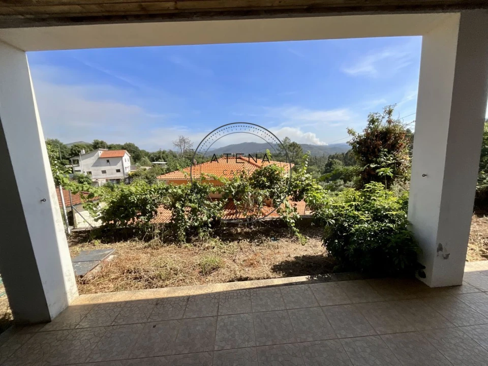 Moradia T3 para Venda em Aguiar de Sousa Foto 40