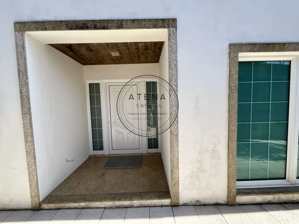 Moradia T3 para Venda em Aguiar de Sousa Foto 2