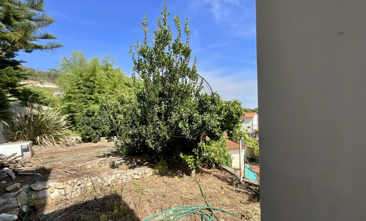 Moradia T3 para Venda em Aguiar de Sousa Foto 43