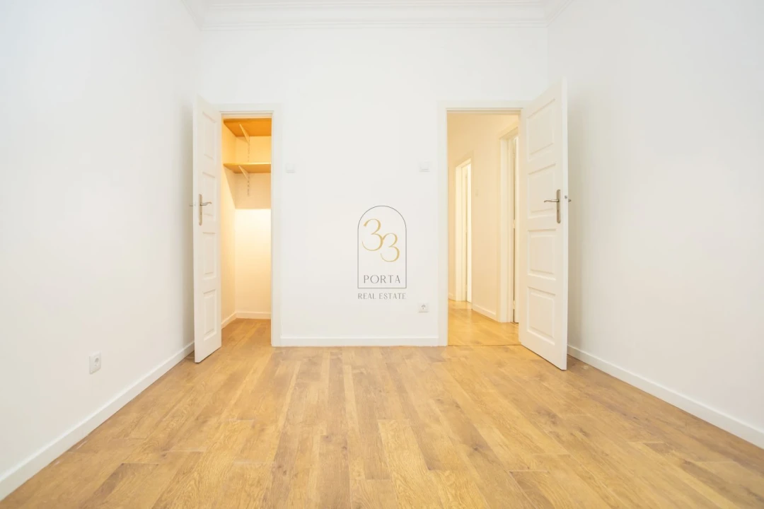 Apartamento T3 para Arrendamento em Areeiro Foto 34
