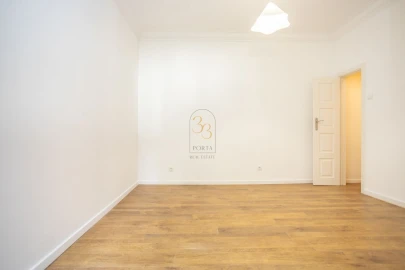 Apartamento T3 para Arrendamento em Areeiro