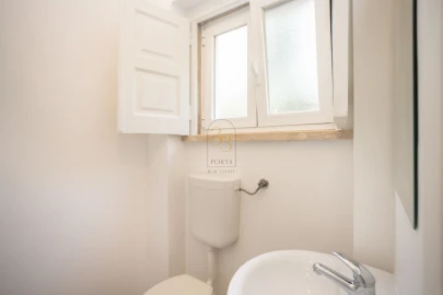 Apartamento T3 para Arrendamento em Areeiro
