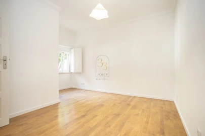 Apartamento T3 para Arrendamento em Areeiro