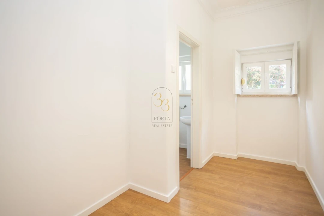 Apartamento T3 para Arrendamento em Areeiro Foto 17