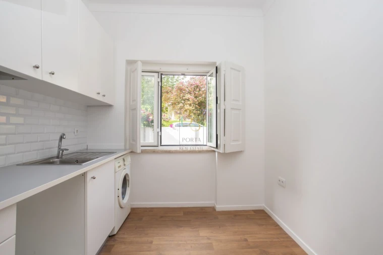 Apartamento T3 para Arrendamento em Areeiro Foto 42