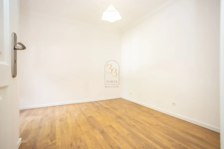 Apartamento T3 para Arrendamento em Areeiro Foto 33