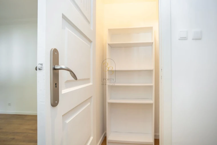 Apartamento T3 para Arrendamento em Areeiro Foto 40
