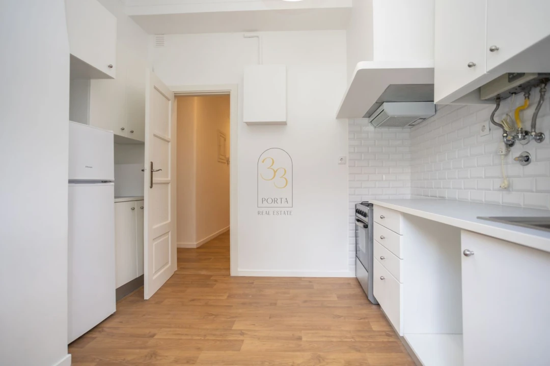 Apartamento T3 para Arrendamento em Areeiro Foto 45