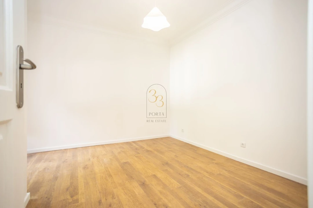 Apartamento T3 para Arrendamento em Areeiro Foto 33