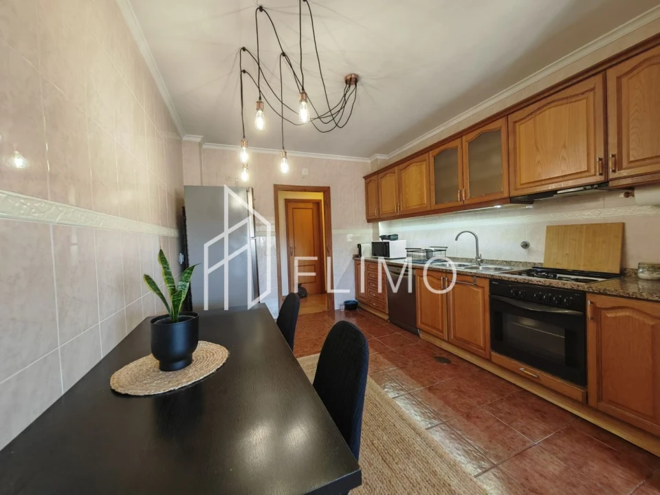 Apartamento T2 para Venda em São João de Ver Foto 8