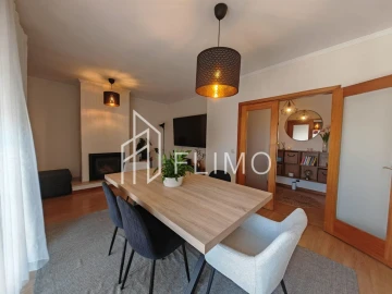 Apartamento T2 para Venda em São João de Ver