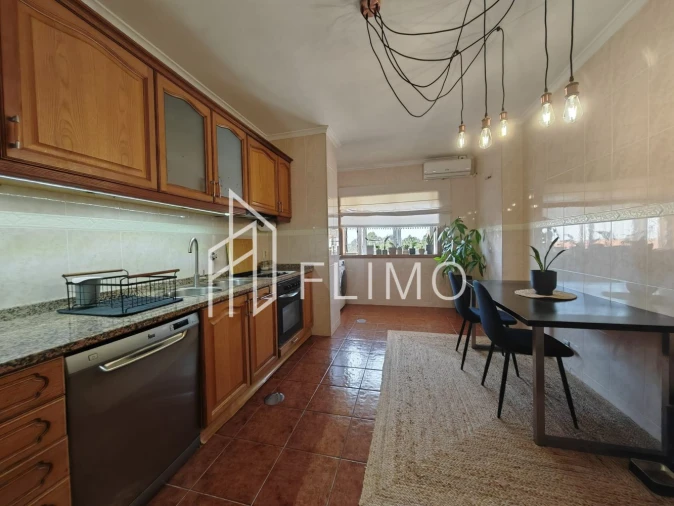 Apartamento T2 para Venda em São João de Ver Foto 7