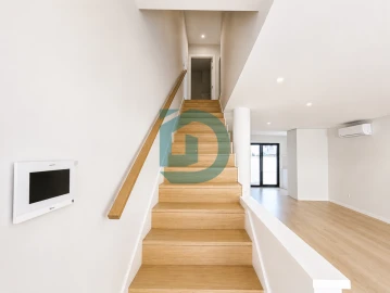 Apartamento T3 para Venda em Póvoa de Varzim, Beiriz e Argivai