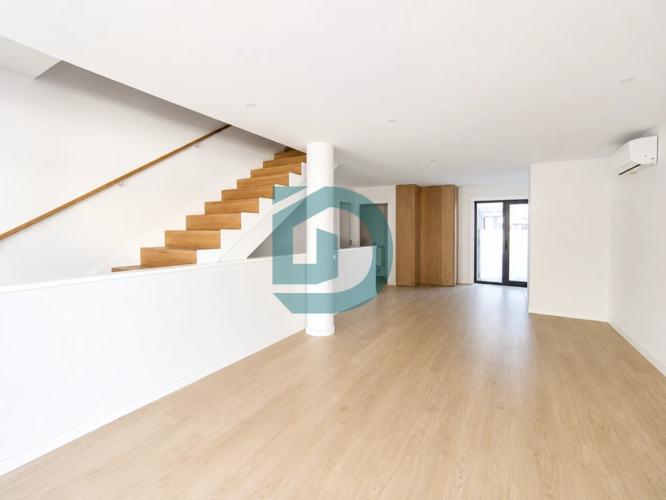 Apartamento T3 para Venda em Póvoa de Varzim, Beiriz e Argivai Foto 1
