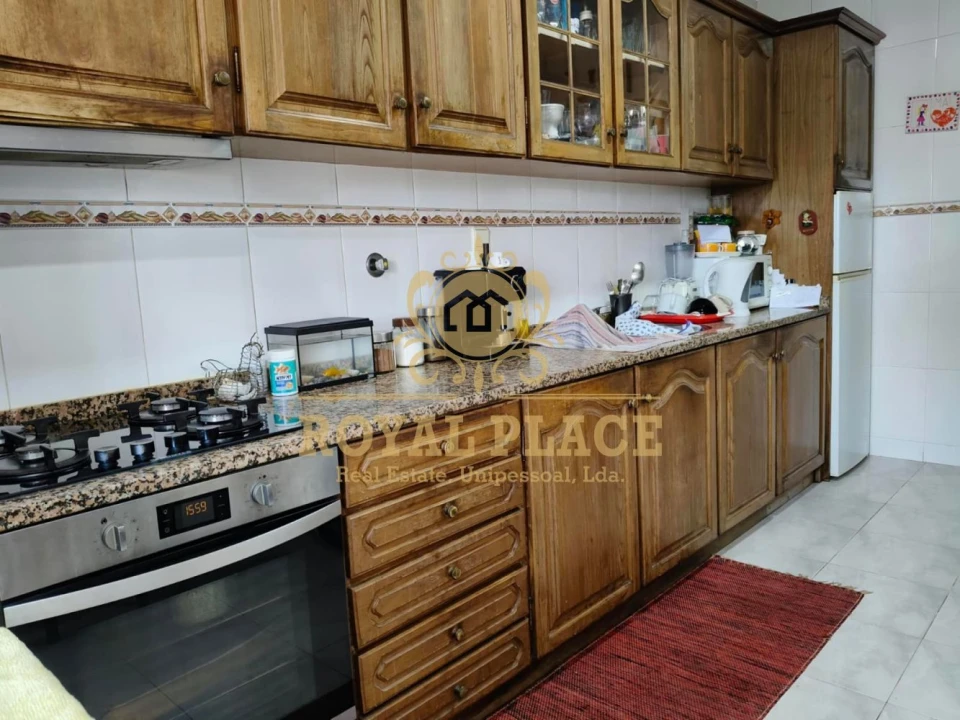 Apartamento T3 para Venda em Arrifana Foto 23